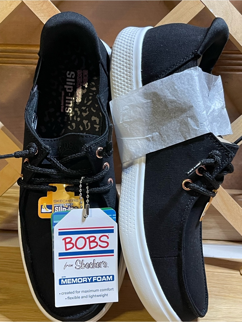 NIB W Sz 7.5 Skechers BOBS Skip -Cute Spot Twist Hands Free Slip In /# 114814